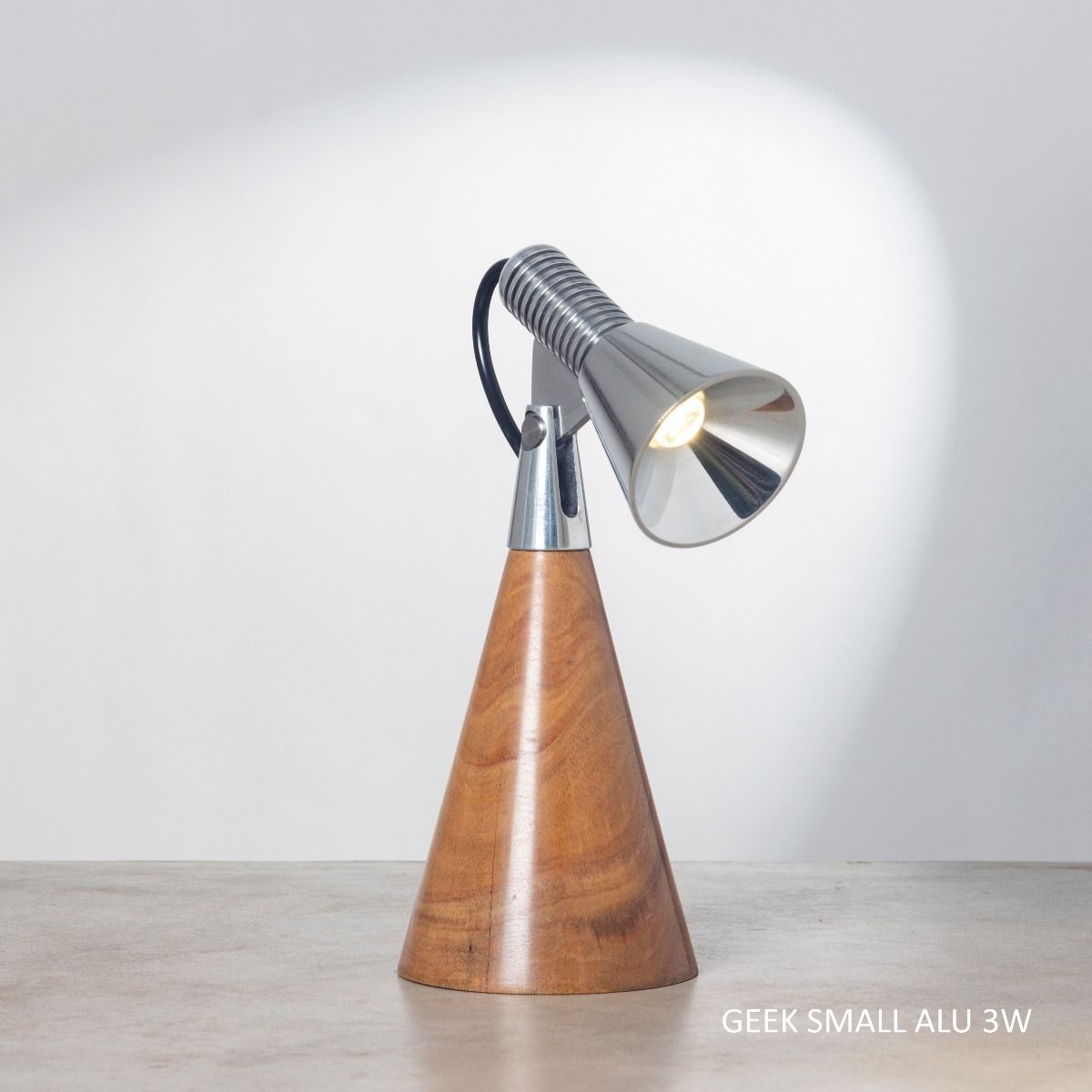 Geek S ALU 3W Table Lamp